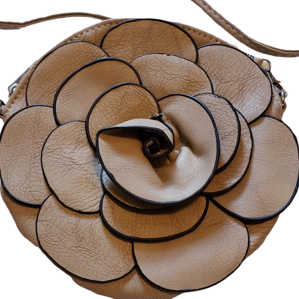 Floral Petal Round Crossbody Bag in Tan